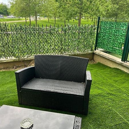 Appartement 5Min Gare Rer Disneyland Paris Val D'Europe La Vallee Village Parking Inclus Montévrain Exteriér fotografie